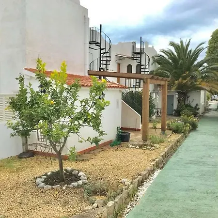 Shangrila Apartment *